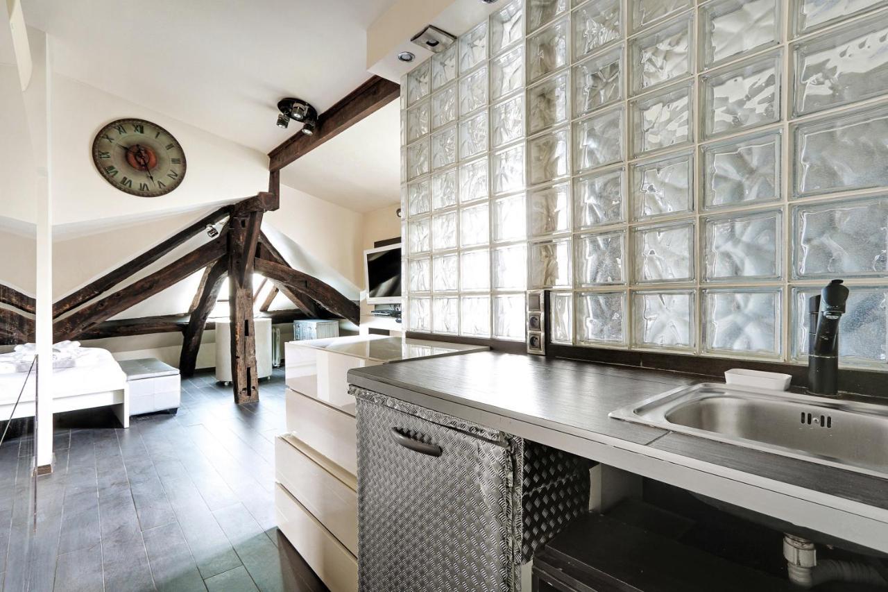 Pick A Flat'S Apartments In Le Marais - Rue Saint Merri Paris Extérieur photo