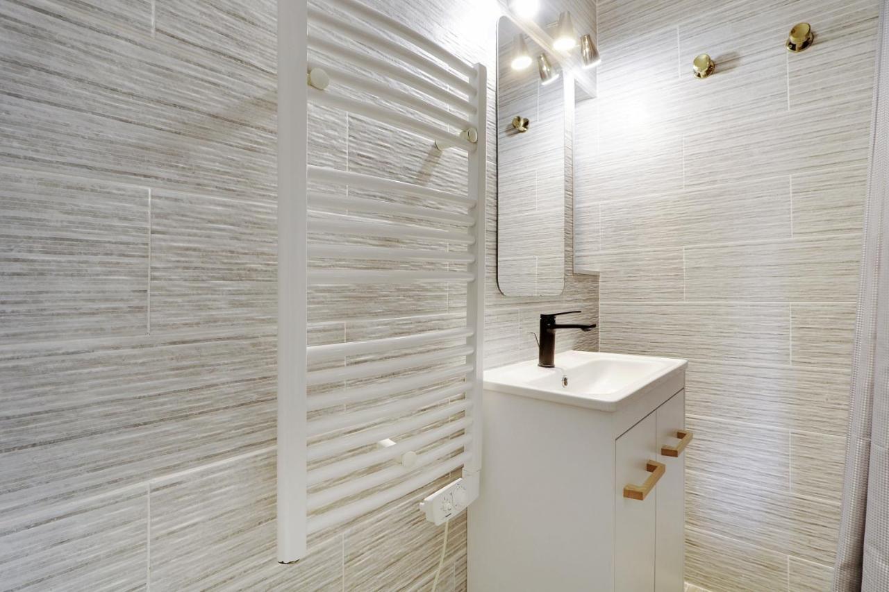 Pick A Flat'S Apartments In Le Marais - Rue Saint Merri Paris Extérieur photo