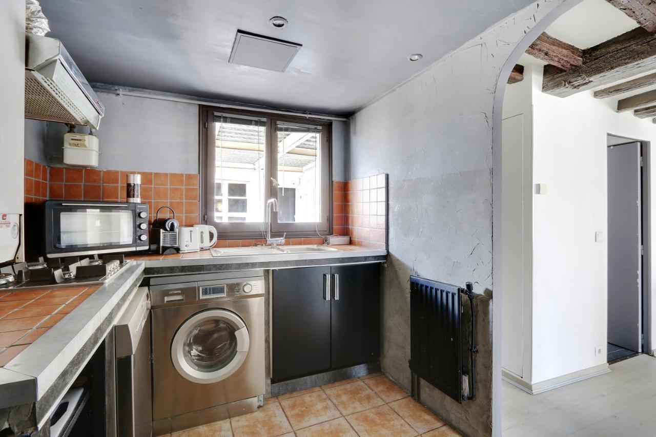 Pick A Flat'S Apartments In Le Marais - Rue Saint Merri Paris Extérieur photo